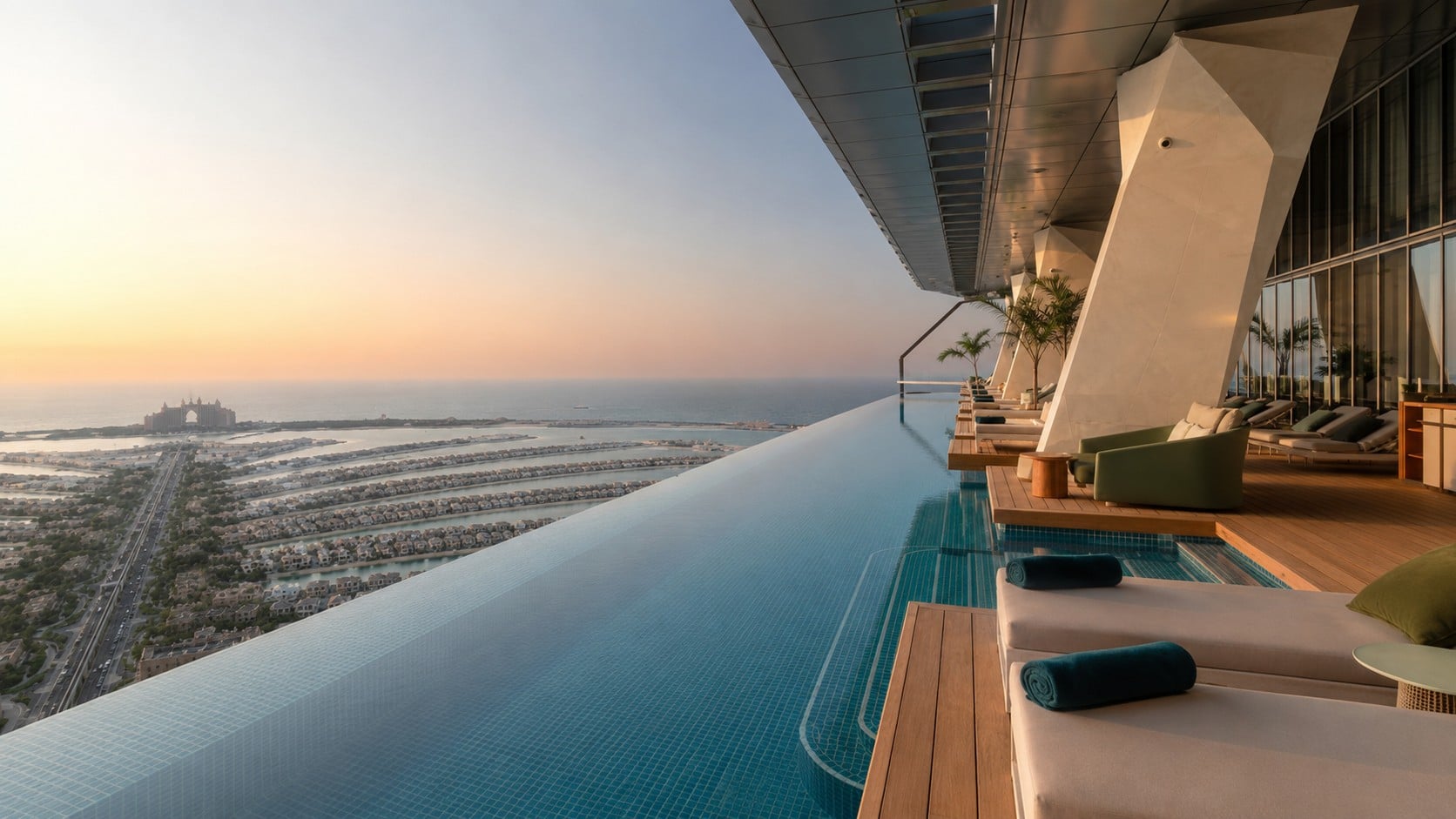 AURA SKYPOOL